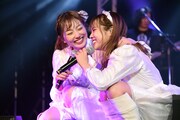 左から松井さやか、佐々木美紅。