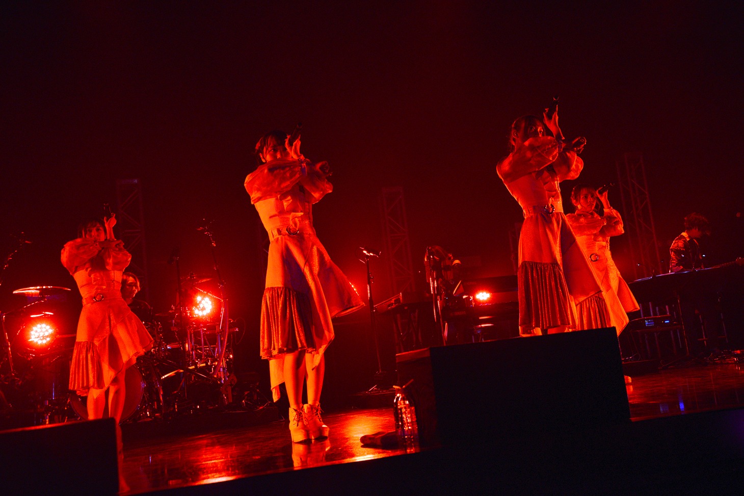 「転校少女*『THE LAST LIVE ～With You～』」の様子。