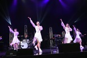 「転校少女*『THE LAST LIVE ～With You～』」の様子。