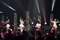 「転校少女*『THE LAST LIVE ～With You～』」の様子。