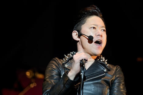 破壊(Vo)(撮影:緒車寿一)