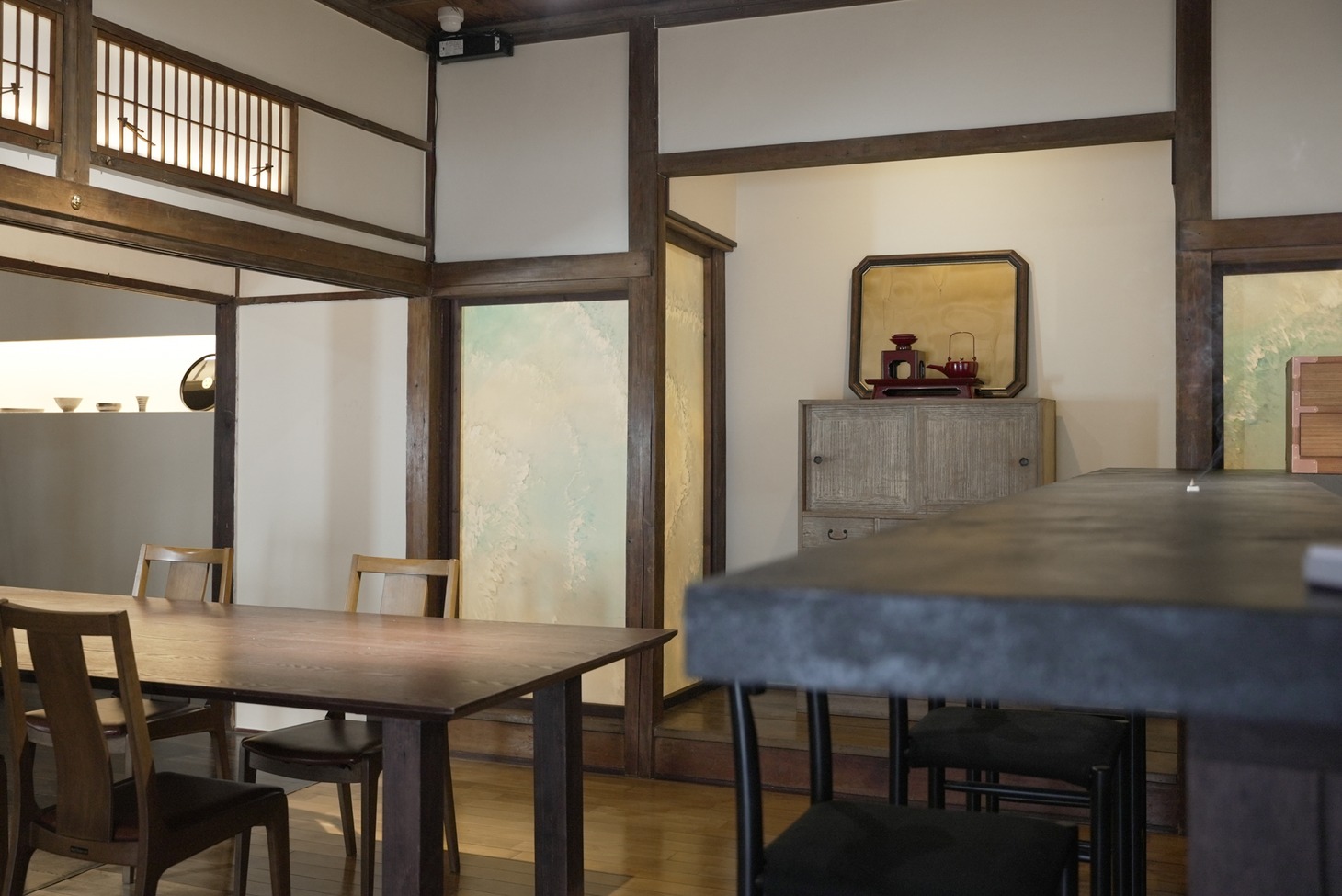 圓の店内。