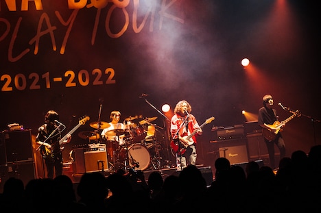 KANA-BOON「KANA-BOON Re:PLAY TOUR 2021-2022」東京・Zepp DiverCity(TOKYO)公演の様子。(撮影:ハタサトシ)