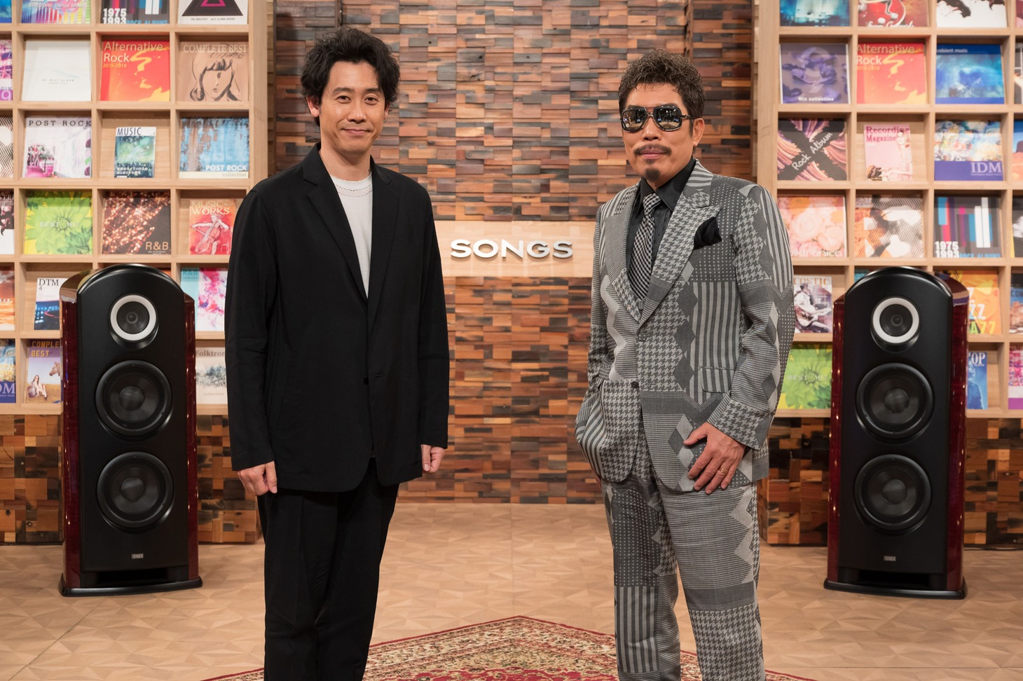 左から大泉洋、鈴木雅之。（写真提供：NHK）
