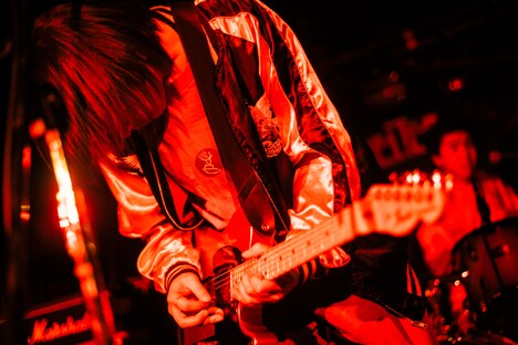 開（Vo, G / インディアカヌー）（撮影：るなこさかい）