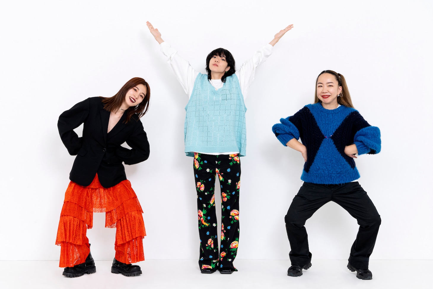 「あいみょんの好きな人と、好きなこと。」より、とんだ林蘭、あいみょん、二宮ちえ。（撮影：土屋純）