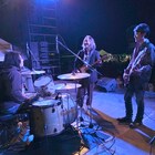 サニーデイ・サービス、田中貴が下北沢をぶらり散策する新曲MV