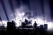 UNISON SQUARE GARDEN（Photo by Viola Kam［V'z Twinkle］）