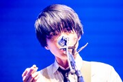 斎藤宏介（Vo, G）（Photo by Viola Kam［V'z Twinkle］）