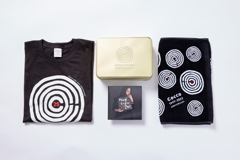 Cocco「プロム」初回限定盤Aの缶ボックス内容。