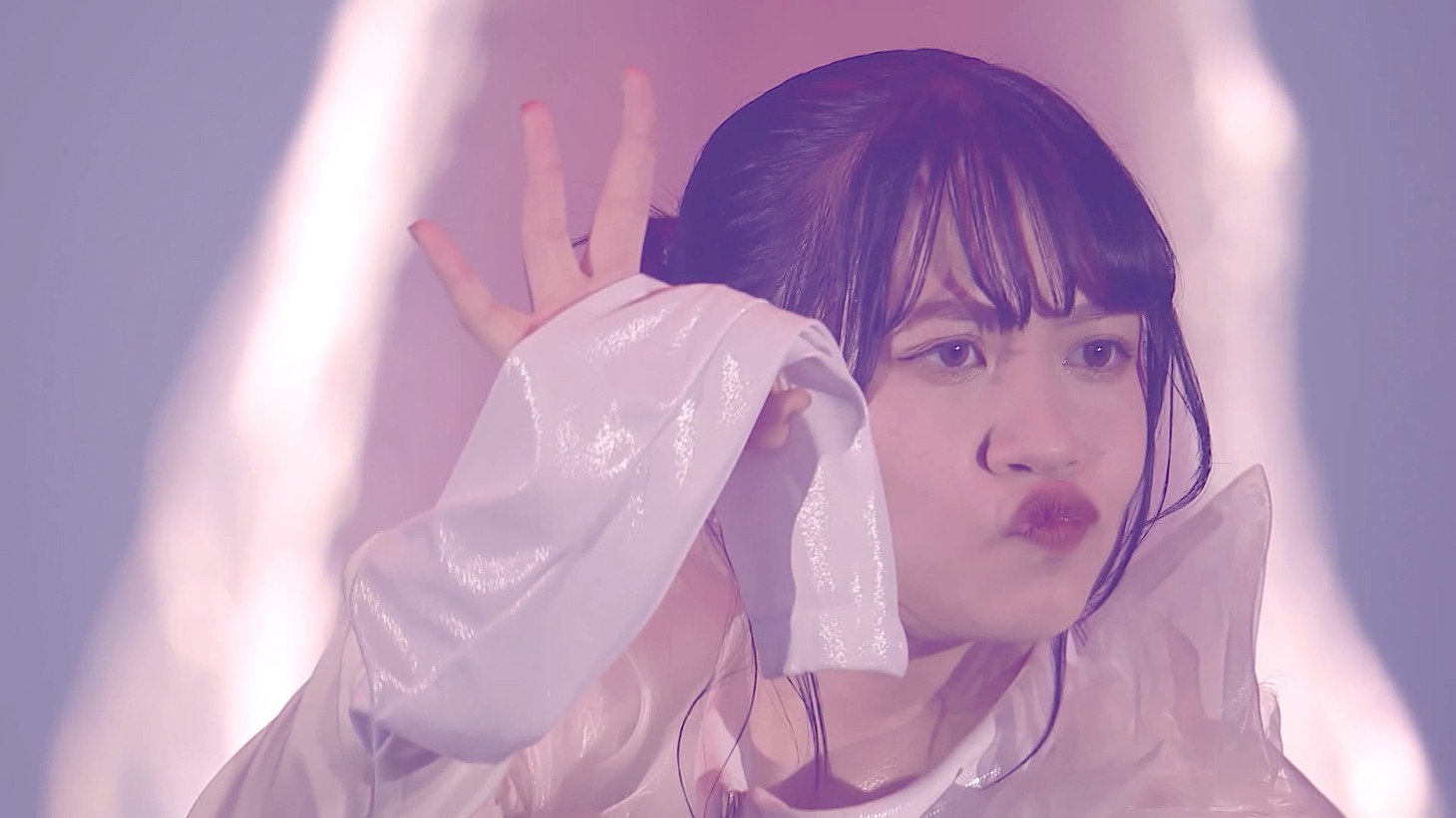 EMPiRE「EMPiRE'S SUPER ULTRA SPECTACULAR SHOW」より。
