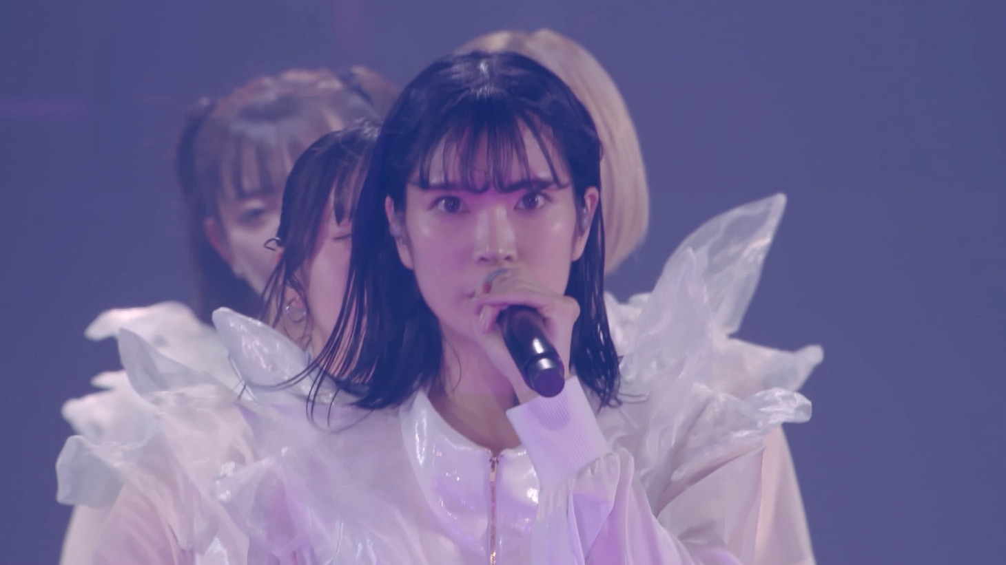 EMPiRE「EMPiRE'S SUPER ULTRA SPECTACULAR SHOW」より。