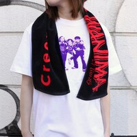 「ライブナタリー “Creepy Nuts × WANIMA”」Tシャツとマフラータオル。