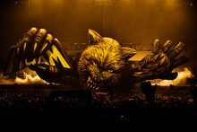 MAN WITH A MISSION「MAN WITH A MISSION presents ～Merry-Go-Round Tour 2021～」より。（Photo by Daisuke Sakai）