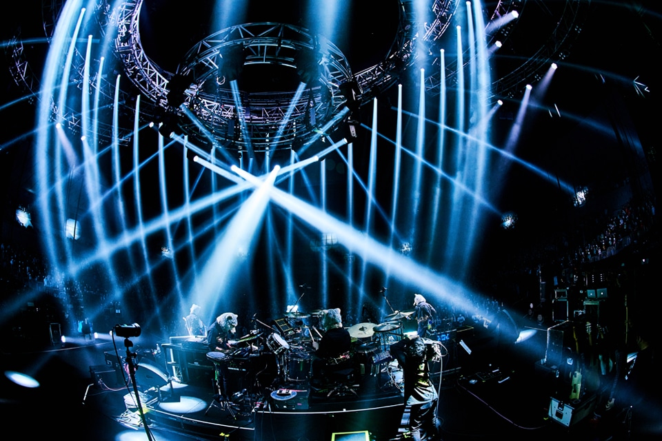 MAN WITH A MISSION「MAN WITH A MISSION presents ～Merry-Go-Round Tour 2021～」より。（Photo by Daisuke Sakai）