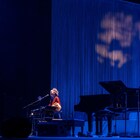 中村佳穂が地元・京都で歌う「SHE'S GONE」ライブ映像公開