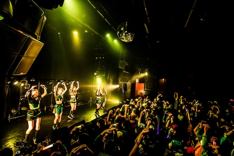 MIGMA SHELTERのレイヴの様子。(Photo by Masayo)