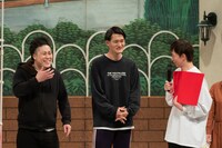 「オールスター即興LIVEコメディ アドリバー」より。(c)読売テレビ