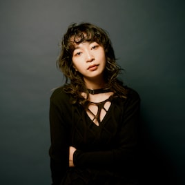 ヒグチアイ、本人出演の「悪魔の子」MV公開