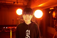 dodoが工事現場から届けた配信ライブ、最新アルバム全曲に加えて代表曲も披露