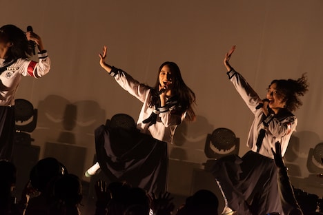 新しい学校のリーダーズ(Photo by Junpei Kawahata)