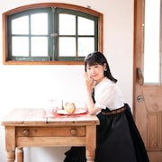 東山奈央ニューシングルに「本好きの下剋上」OP曲と「勇者、辞めます」ED曲