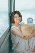 乃木坂46 樋口日奈 1st写真集（タイトル未定）より。（撮影：前康輔）