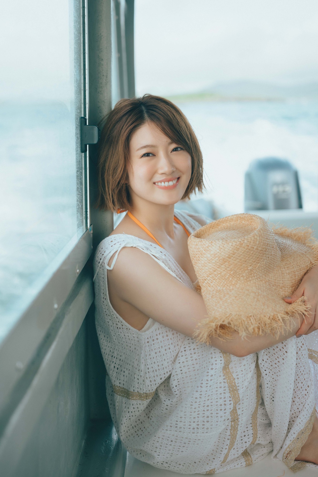 樋口日奈 1st写真集「恋人のように」より。（撮影：前康輔）