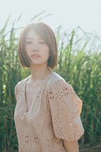 乃木坂46 樋口日奈 1st写真集（タイトル未定）より。（撮影：前康輔）