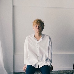 奇妙礼太郎、キャッチーでノスタルジックな新曲「かすみ草」発表