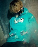 badmood × 9090 Rabbit Hoodie emerald 、Rabbit Mask着用イメージ