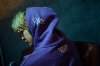 badmood × 9090 Rabbit Hoodie purpleイメージ