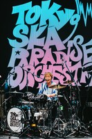 茂木欣一（Dr）（撮影：勝永裕介）