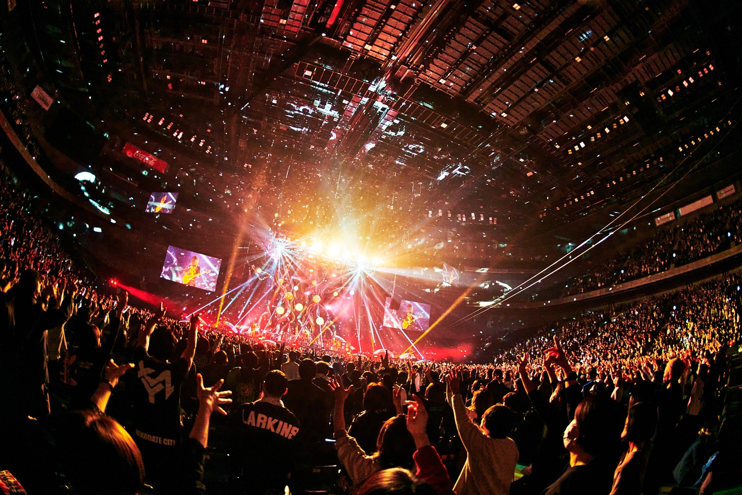 GLAY「GLAY ARENA TOUR 2021-2022 "FREEDOM ONLY"」さいたまスーパーアリーナ公演の様子。（撮影：田辺佳子）