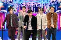 左から松陰寺太勇、シュウペイ、名倉潤、河井ゆずる、稲田直樹。(c)フジテレビ