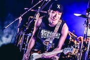 Shun（TOTALFAT / Vo, B）（撮影：渡邉一生）