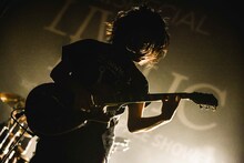 菅波栄純（THE BACK HORN / G）（撮影：渡邉一生）