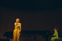 左から中村佳穂、上原ひろみ。（撮影：川島悠輝）