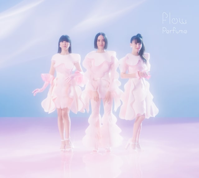 Perfume「Flow」初回限定盤ジャケット