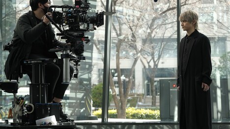 デジタルハリウッド大学CM「みんなを生きるな。自分を生きよう。2022」編メイキング映像より。