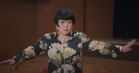 EVISBEATS & Nagipan「S.M.I.L.E. feat. Blumio & Kyte」ミュージックビデオより。