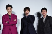 左から横浜流星、佐野勇斗、櫻井海音。
