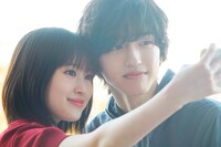 映画「今夜、世界からこの恋が消えても」より。