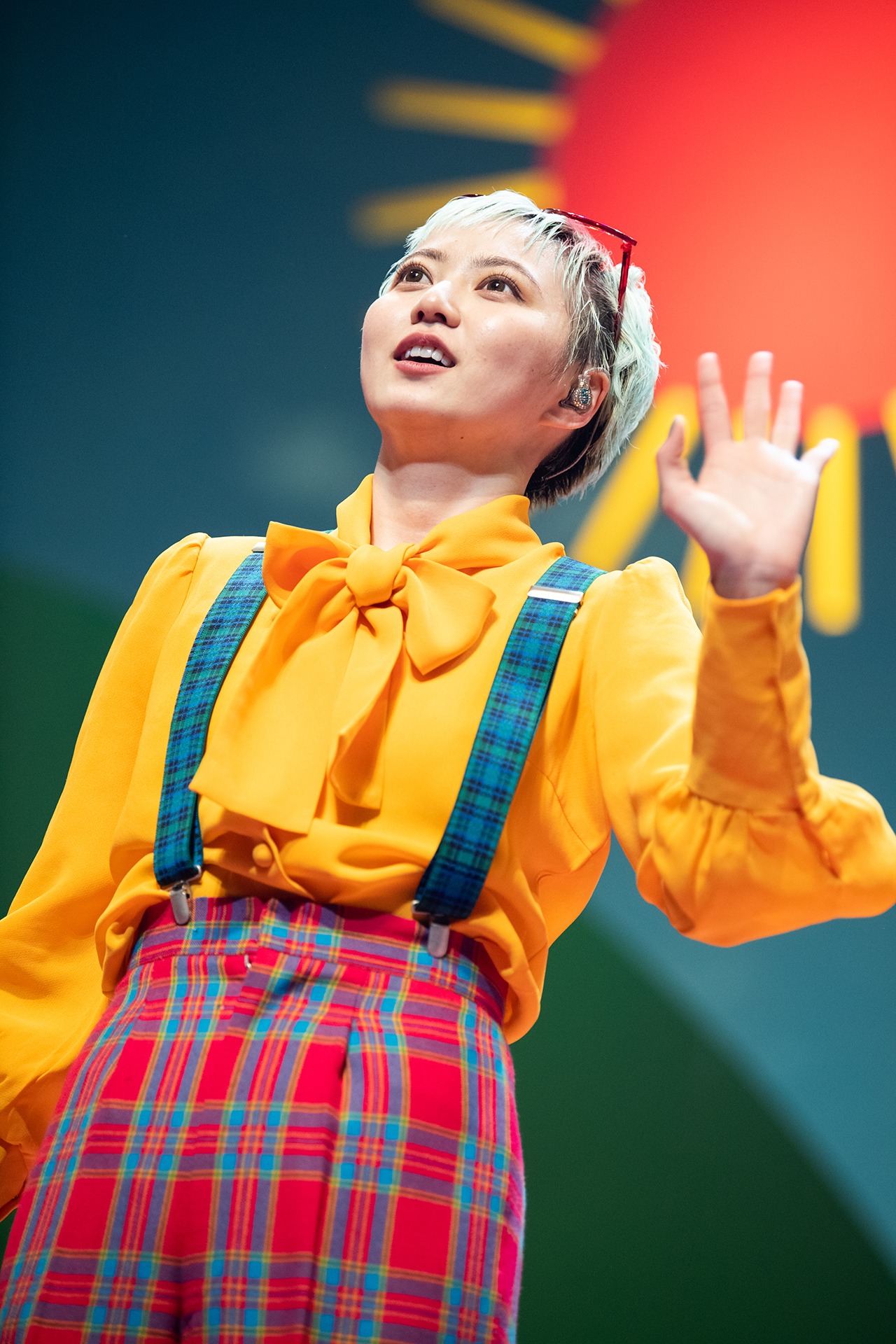 安本彩花