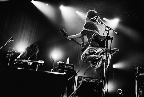 「崎山蒼志 TOUR 2022『Face To Time Case』」東京公演の様子。（Photo by KEIKO TANABE）