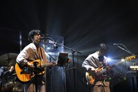 「くるりの25回転」東京ガーデンシアター公演の様子。（撮影：岸田哲平）