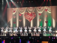 =LOVE「The 5th」発売記念ライブの様子。