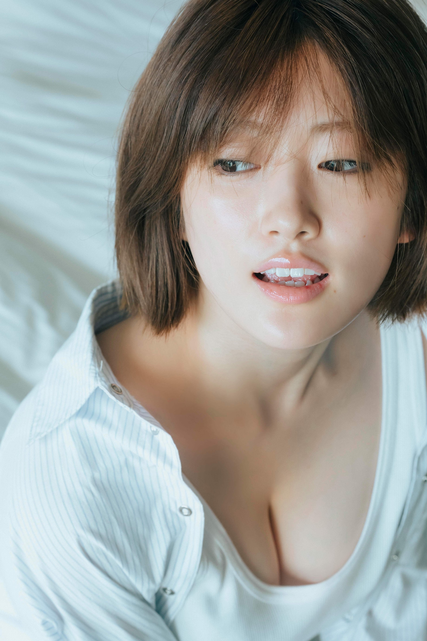 樋口日奈 1st写真集「恋人のように」より。（撮影：前康輔）