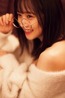 稲場愛香3rd写真集「愛 land」掲載カット