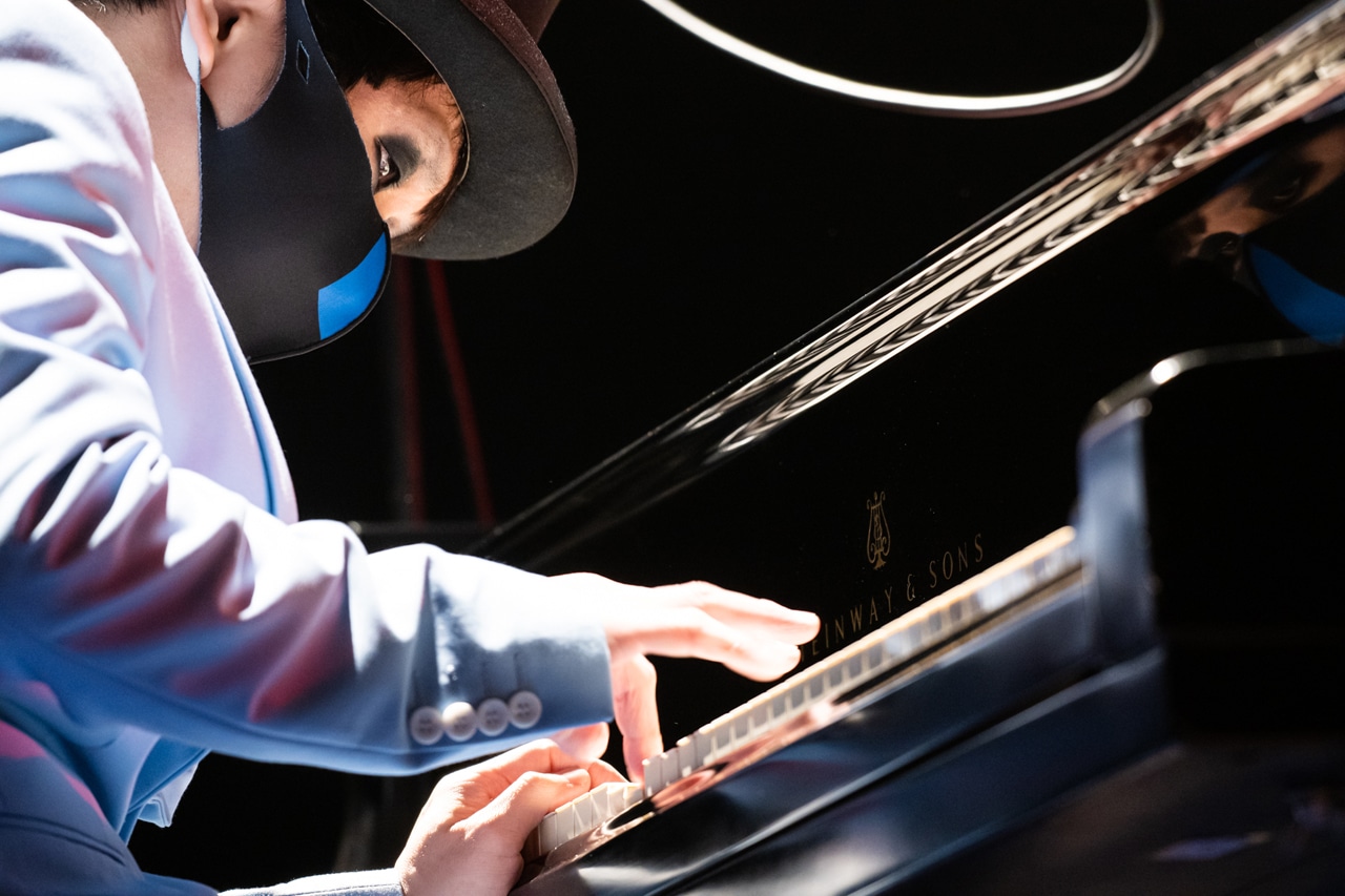 H ZETT M（Piano）